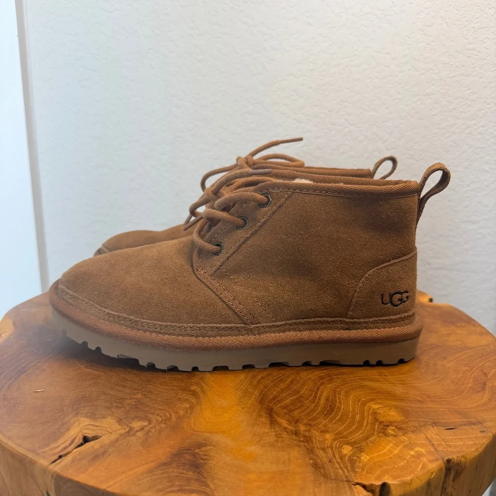 UGG Neumel Chukka Boots‎ Chestnut Women’s sz 6